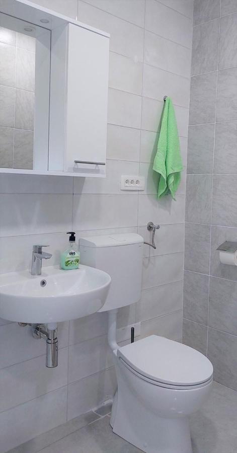 Amore House With Apartment Умаг Екстериор снимка