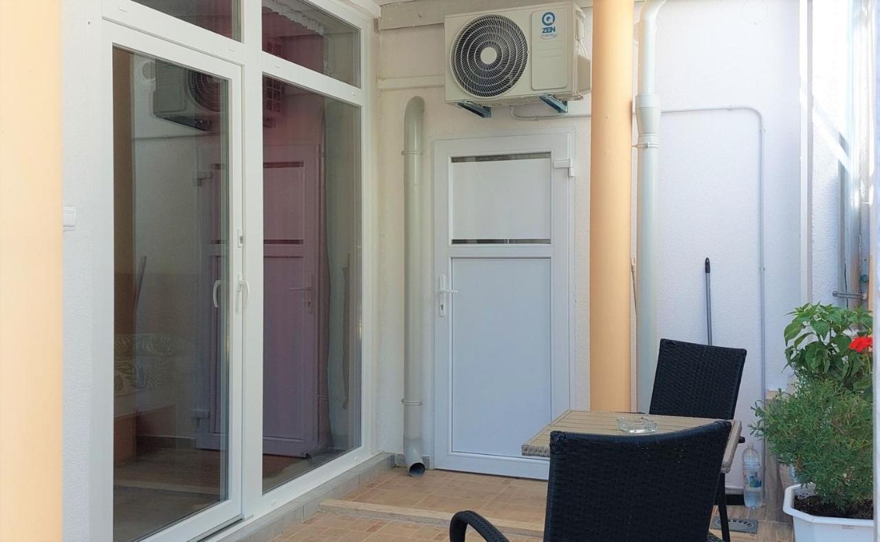Amore House With Apartment Умаг Екстериор снимка
