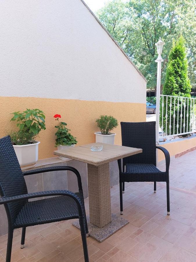 Amore House With Apartment Умаг Екстериор снимка