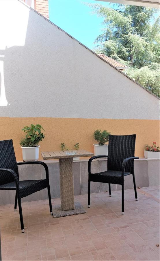 Amore House With Apartment Умаг Екстериор снимка