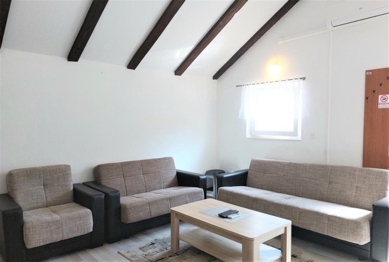 Amore House With Apartment Умаг Екстериор снимка