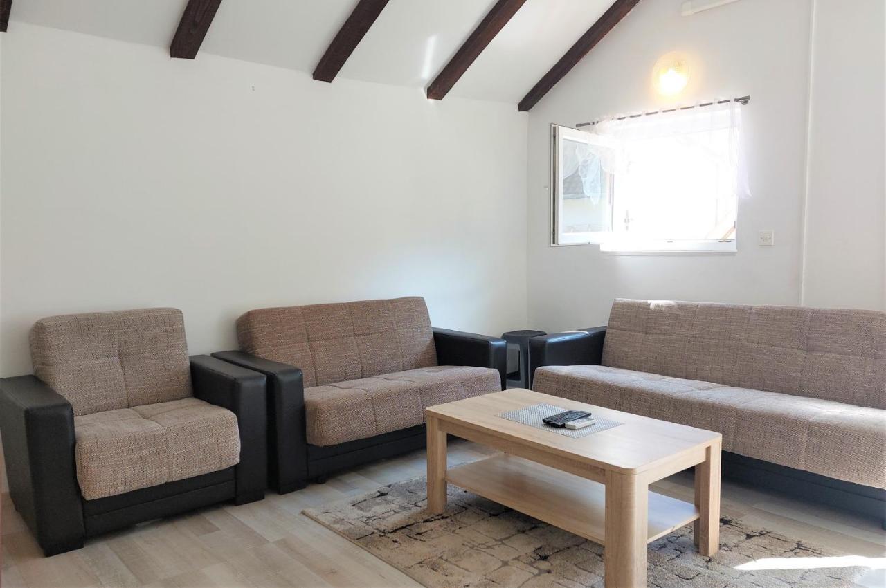 Amore House With Apartment Умаг Екстериор снимка